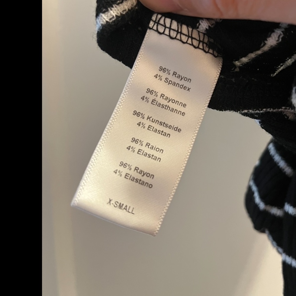 ⏰NWOT Urban Outfitters Project Social T Bailey Wrap T-Shirt Black and White - Picture 4 of 5